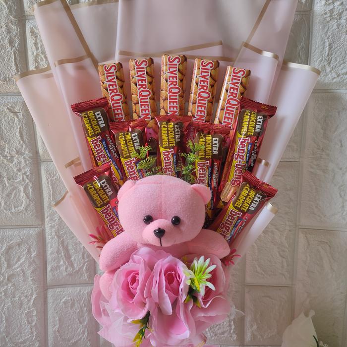 Gambar Bucket Coklat + boneka + bunga - +coklat+beng2 dari Rezini Gift undefined Tokopedia