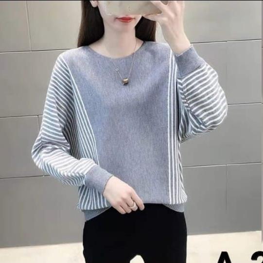 Gambar BATWING STRIPED KNIT BLOUSE RAJUT SALUR FASHION WANITA - Grey dari De'Venuz undefined Tokopedia