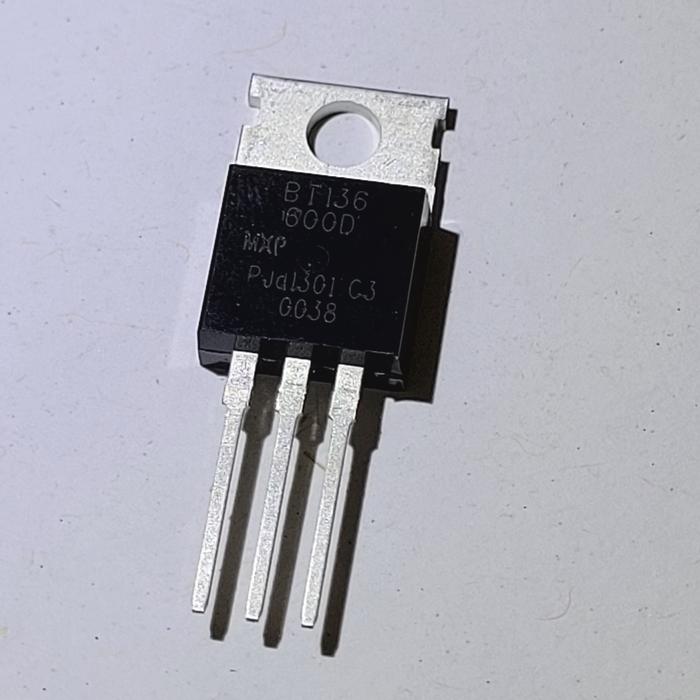 Gambar TRIAC BT 136 600D dari Luna Electronics undefined Tokopedia