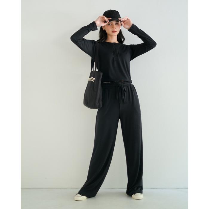Gambar ILVA KNITTED SET MYRUBYLICIOUS - BLACK dari MYRUBYLICIOUS COLLECTIONS undefined Tokopedia