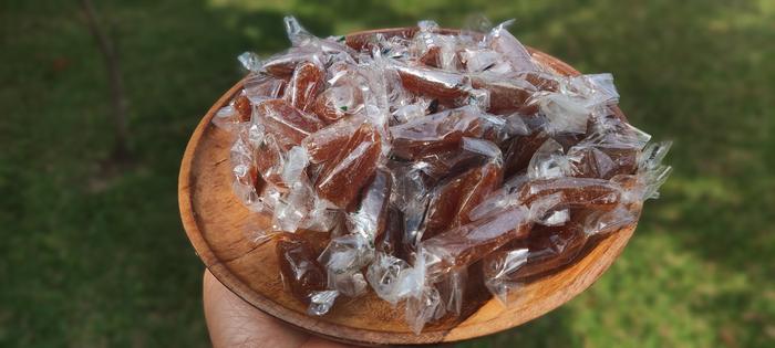 Gambar PERMEN JAHE JADUL UKURAN 100gr / PERMEN MENYEHATKAN BUAT TUBUH Gula Food Candy Organik Bebas Susu Rendah lemak Alami Camilan Snacks - JAHE, 100 gram dari CemilansiAgan undefined Tokopedia
