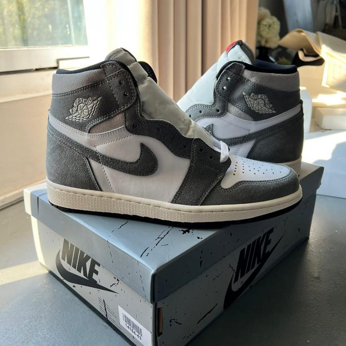Jual Jordan Retro High OG Washed Black Light Smoke Grey - Main Image