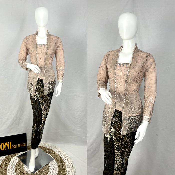 Gambar FATRICIA - Kebaya Modern Model Kutu Baru Tille Payet Pendek - Coklat Susu, Setelan XXL dari FATRICIA FASHION undefined Tokopedia