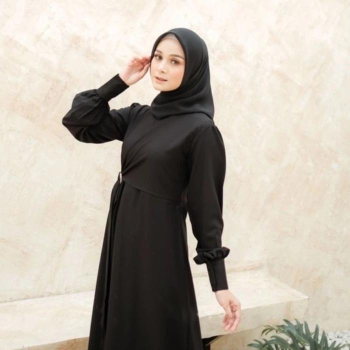 Gambar Baju Fashion Muslim Wanita Terbaru Rayya Maxy Dress Mewah Premium Tren - Black dari VICI STORE BANDUNG undefined Tokopedia