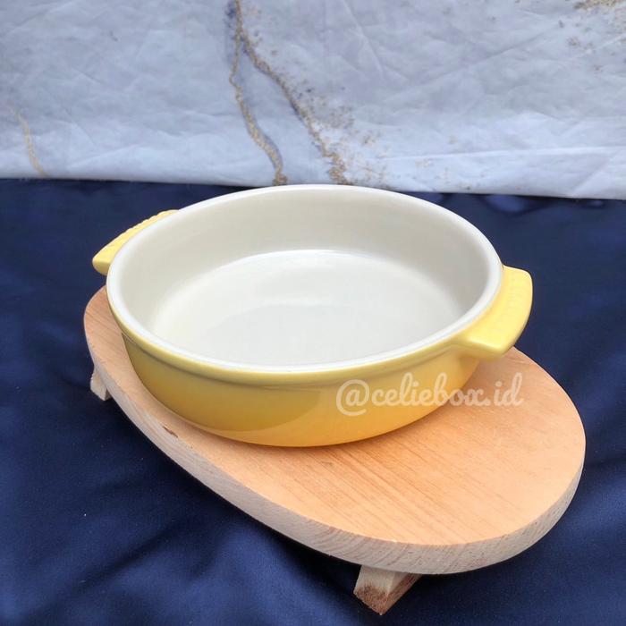 Gambar Le creuset original TAPAS DISH 14cm (banyak warna) - Honey dari Celiebox undefined Tokopedia