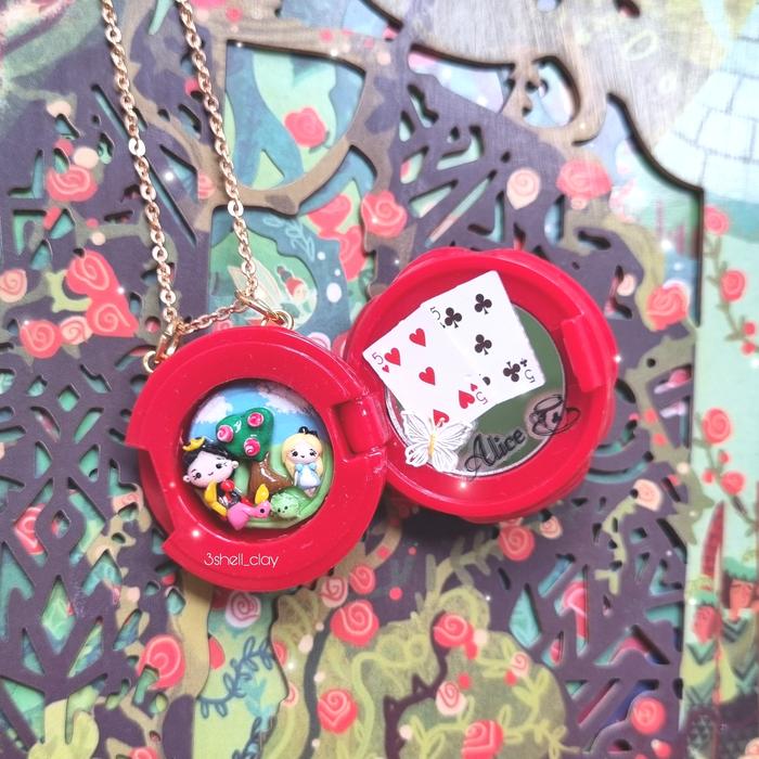 Gambar Alice in wonderland jewelry necklace kalung - CROQUET dari 3SHELL_CLAY undefined Tokopedia