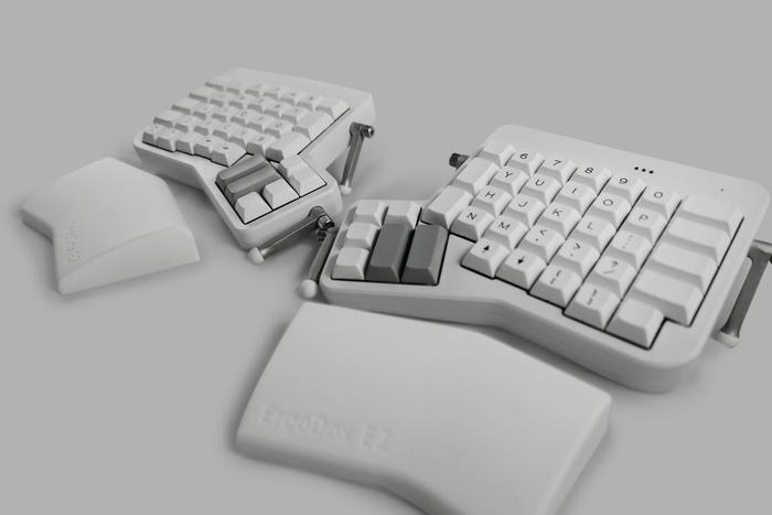 Ergodox EZ ErgoDox EZ Shine Keyboard Review - Closer Examination