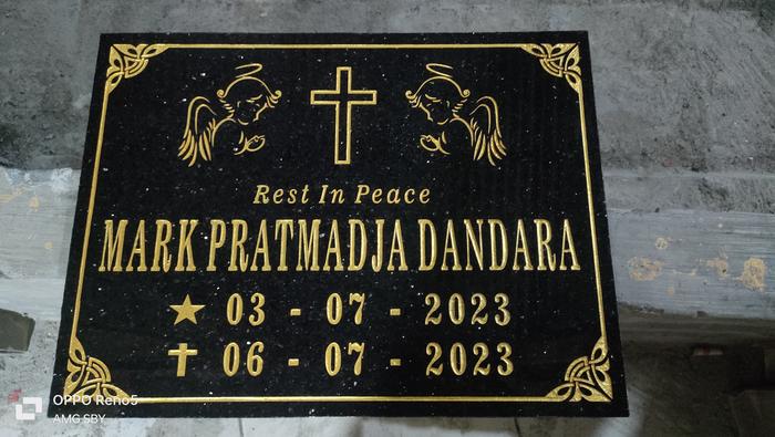 Gambar Tulisan Nama Batu Nisan Marmer Ukir Makam Kijing Murah Berkualitas - 30x40 dari Global Marmer Surabaya undefined Tokopedia