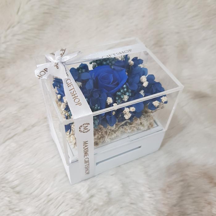 Gambar Music Box with Everlasting Flower - Mini Version - Winter Blue, 03 dari Maxime Giftshop & Florist undefined Tokopedia