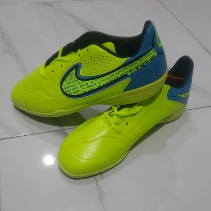 Gambar Sepatu Futsal Grade Lokal dari pepepasport_19 undefined Tokopedia