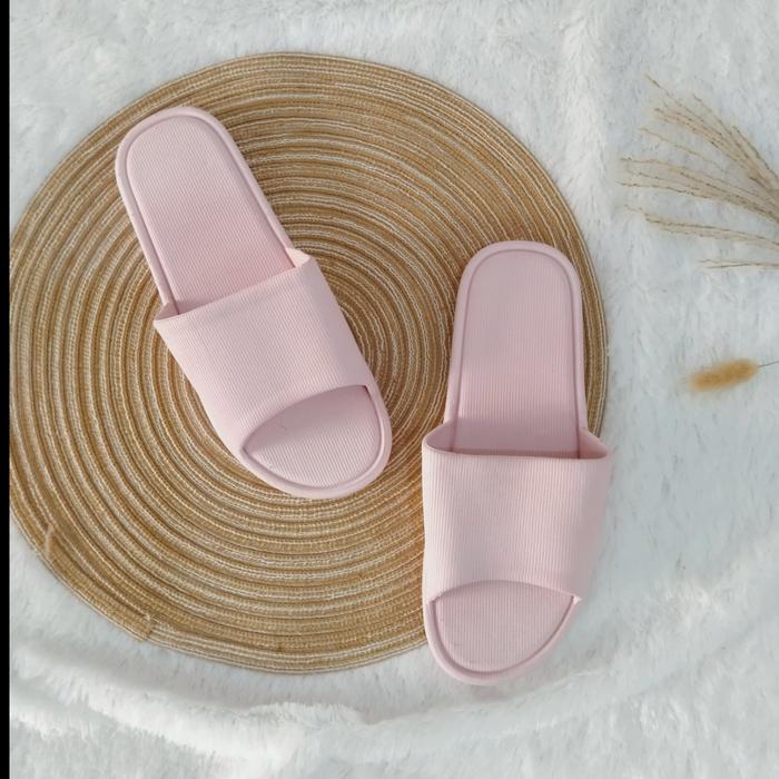 Gambar Sandal Selop Wanita Polos Bahan Karet Empuk Anti Slip - Pink, 36-37 dari Alomishop undefined Tokopedia