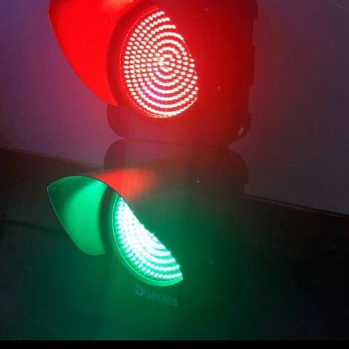 Gambar Lampu led traffic light 20cm 20 cm led lalu lintas led - MERAH HIJAU, DIAMETER 30 CM dari PROLED ELECTRIC undefined Tokopedia