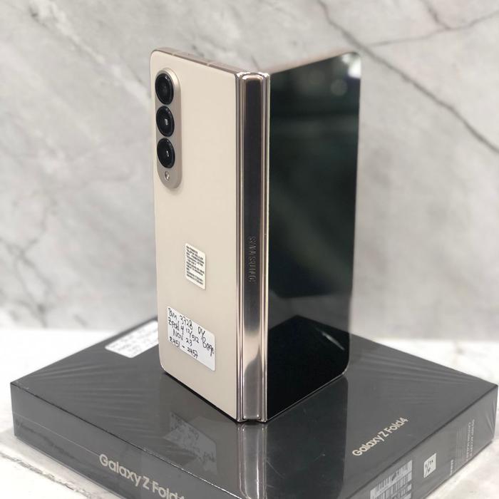 Galaxy Z Fold4 512GB クリーム SIMフリー【A級】 【公式通販】
