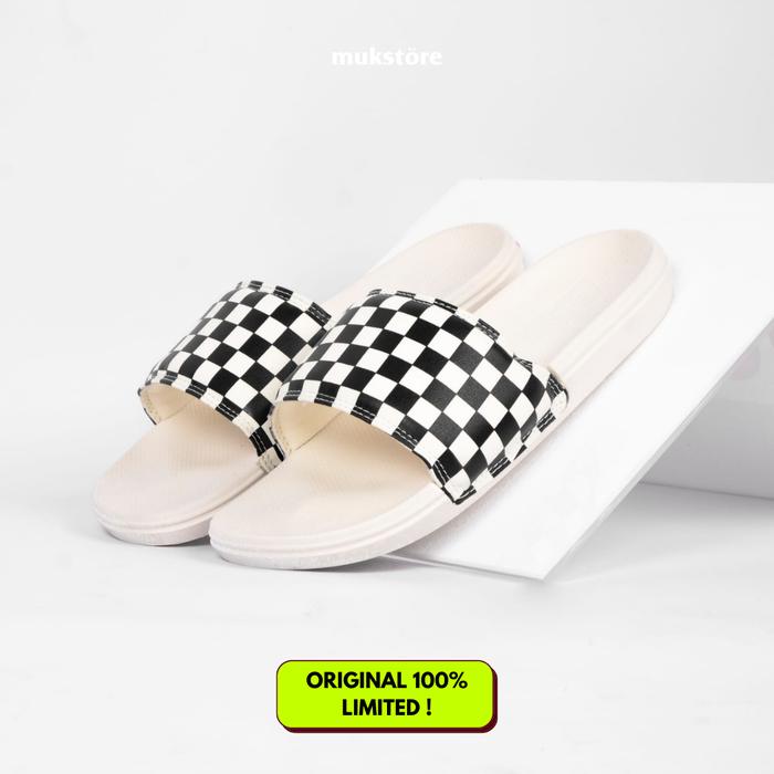 Jual SANDAL VANS SLIDE ON VANS CHECKERBOARD WHITE ORIGINAL 41 - Main Image