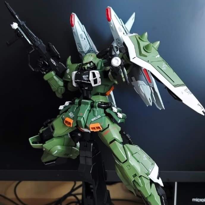 Gambar Phantom Model MG 1/100 Blaze Zaku Model Kit [2001G] Mokit Robot dari happygaleri undefined Tokopedia