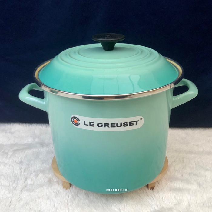 Gambar LE CREUSET STOCKPOT 7,6 LITER - Coolmint dari Celiebox undefined 3 Tokopedia