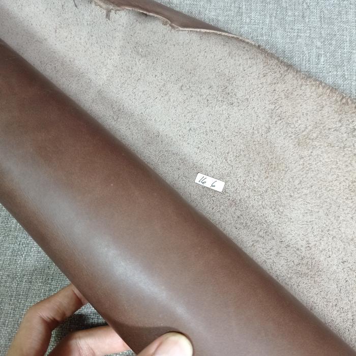 Gambar Lembaran Kulit Sapi Natural Finish Crazy Horse Heavy Pull Up Per Feet - Cokelat 16.6 SF dari Fruna Leather undefined Tokopedia