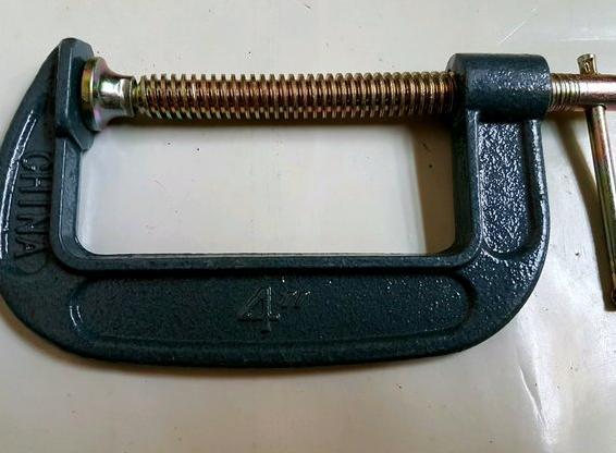 Gambar Klem C Alat Penjepit Model C-Clamp 4 inch Clamp C Light-Medium Duty dari novan74 undefined Tokopedia