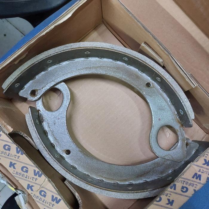 Gambar kampas hanrem hand brake fuso ganjo 6d22 built up kgw k1900 set dari Hariyadi Karya Motor undefined Tokopedia
