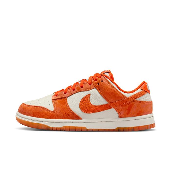 Sepatu Nike Dunk Low Nike Orange And White SB DUNK LOW ORANGE