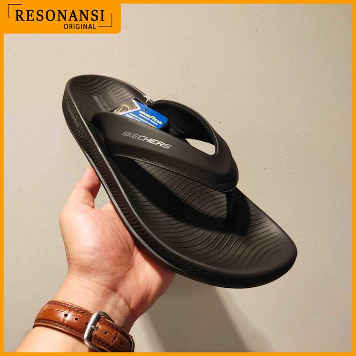 Gambar SANDAL JEPIT PRIA TERBARU SKECHERS ORIGINAL HYPER SILDE HITAM EMPUK dari Resonansi Shop undefined Tokopedia