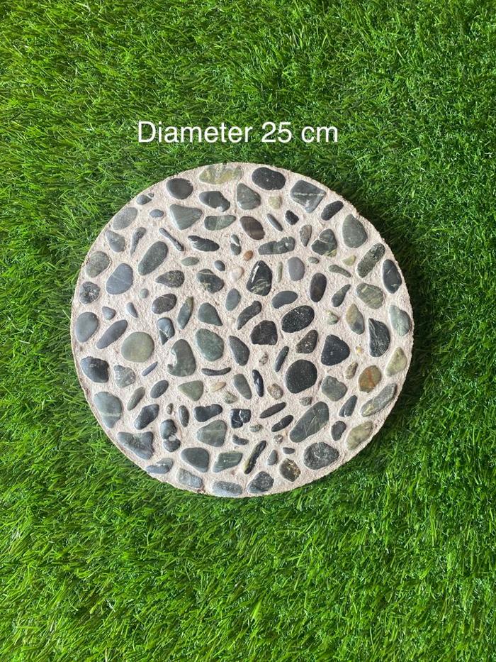 Gambar Batu Pijakan kaki stepping stone bulat / lantai portable uk 30cm - Bulat Hitam 25 dari Star Gantari House undefined Tokopedia