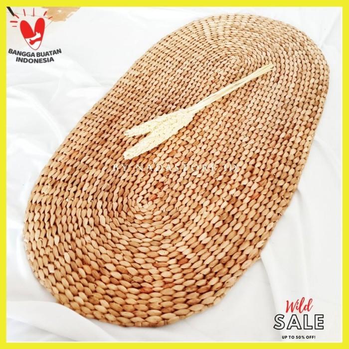 Gambar karpet enceng oval rug oval enceng gondok rug oval waterhyacinth dari The Wicker undefined Tokopedia