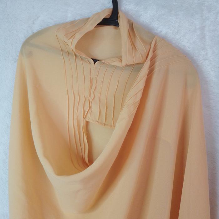 Gambar Preloved Pashmina Instan Pasmina Bahan Jatuh MA 62 dari Haimana Terminal Shopping undefined Tokopedia