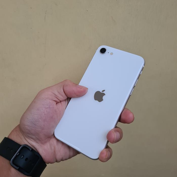 Gambar iPhone SE 64GB Normal dari Betawi Punya Hape_NEW undefined Tokopedia