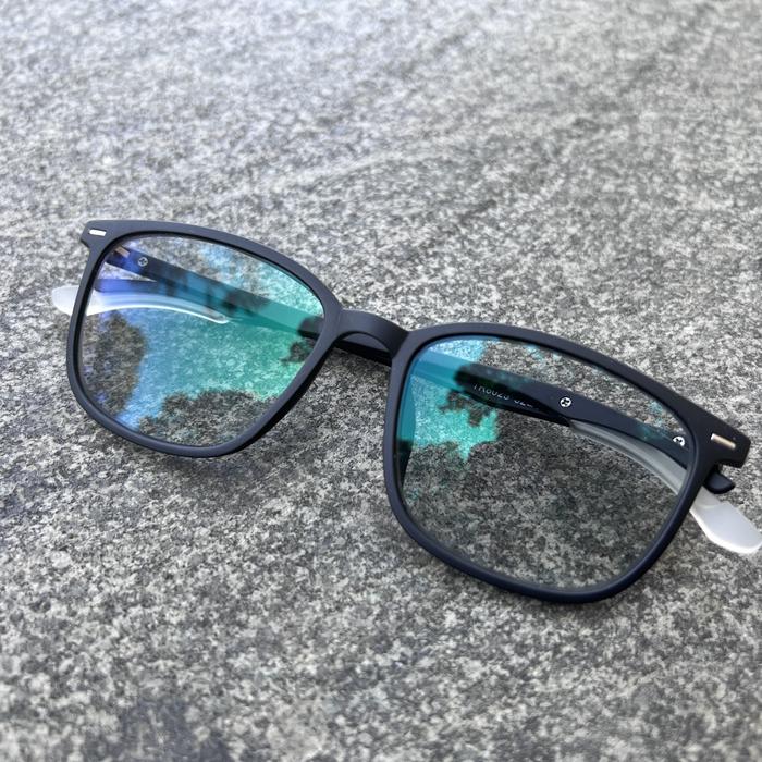 Gambar Kacamata Photocromic Antiradiasi Bluecromic Kotak Lentur RK-003 - Hitam, Photocromic dari Kacamata RK undefined Tokopedia