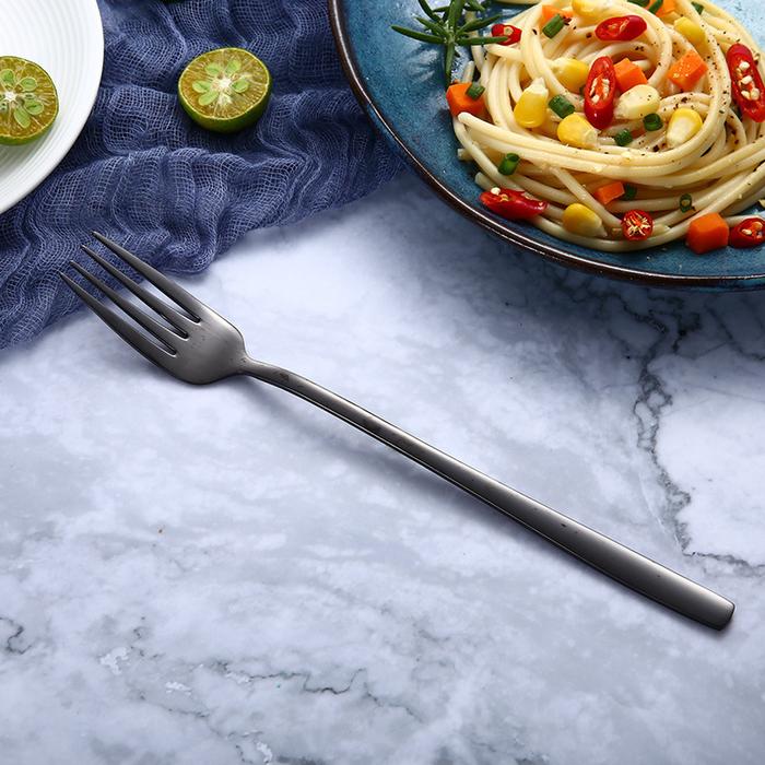 Gambar Sendok Garpu Stainless Steel Tebal Gold - Set Alat Makan Korea - GARPU BLACK dari IJN COLLECTION NEW undefined Tokopedia