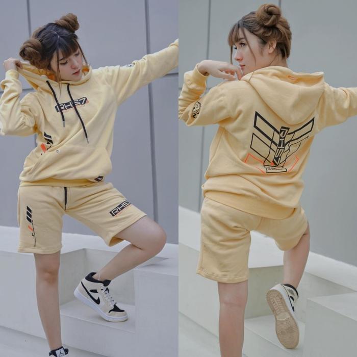 Gambar Jaket Hoodie Pria Wanita Racing Hell Terbaru - CREAM, M dari Adibastore17 undefined Tokopedia
