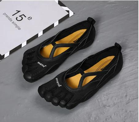 Gambar Sepatu Anti Slip Outdoor Yoga Pound Fit Fitness Pilates Breathable - Black dari sega-store undefined Tokopedia