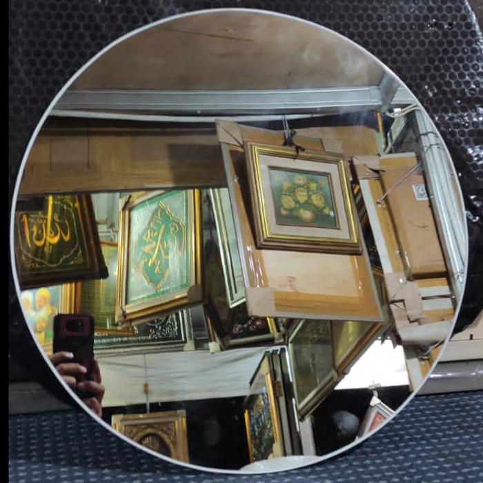 Gambar KACA CERMIN DINDING MODEL BULAT VARIANT UKURAN - Diameter 30 dari Basmol Frame undefined Tokopedia