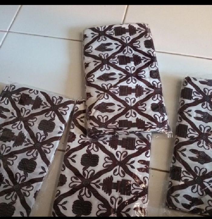 Gambar SETELAN KEBAYA LURIK, PAKAIAN TRADISIONAL ADAT JAWA WANITA PEREMPUAN - KAIN JARIK (AJA, M dari RAYNA OLSHOP17 undefined Tokopedia