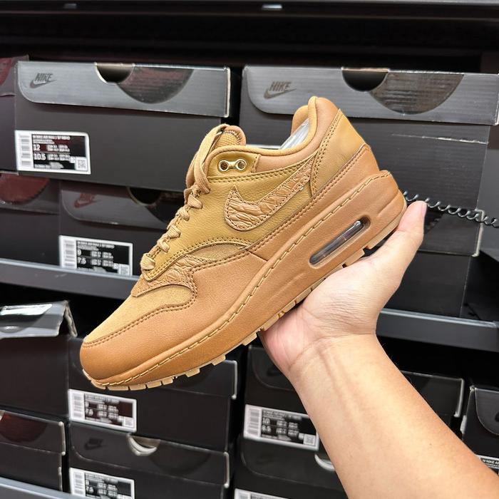 Brown Nike Air Max Leather Nike Air Max Premium Leather Ale Brown