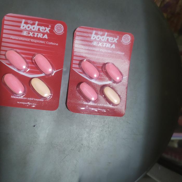 Gambar Bodrex Extra isi 4tablet dari TOKO OBAT OCES undefined Tokopedia