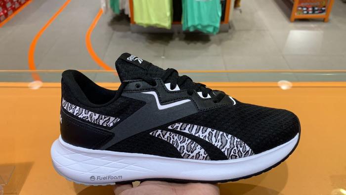 Jual sepatu reebok woman original 36 Kota Binjai Via Jastip