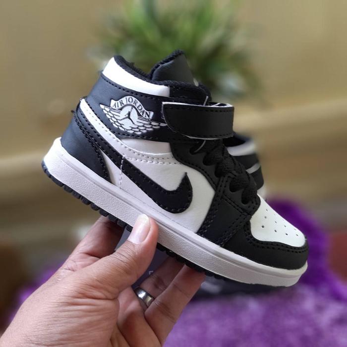 Nike Jordan Jordan Mid 36 Sepatu Nike Air Jordan Mid Black Gym Red