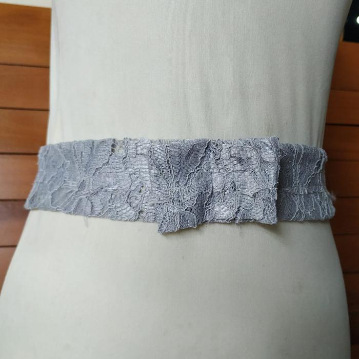 Gambar OBI BELT IKAT PINGGANG BROKAT / KEBAYA WANITA BROKAT - GREY dari Matahari Fashion Store undefined Tokopedia