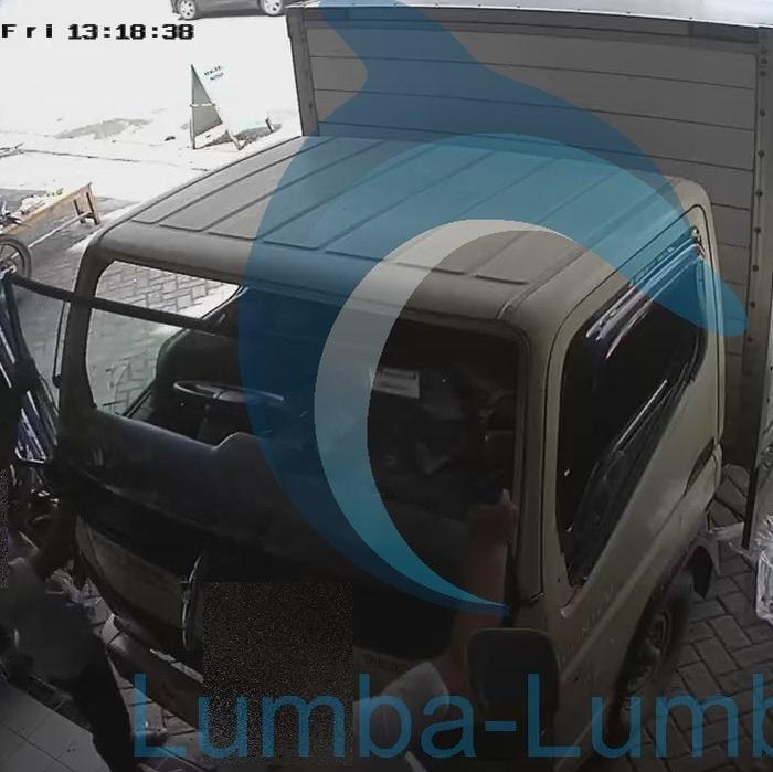 Gambar Kaca Truk Depan Mitsubishi Colt Diesel Canter FE70 110ps 125ps dari Lumba Lumba Glass undefined Tokopedia
