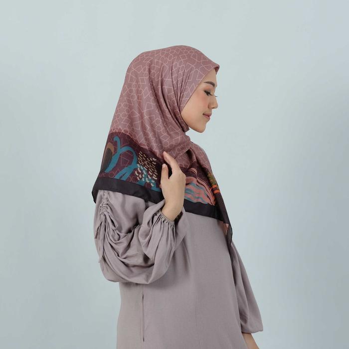 Gambar Hijab Deenay Oletha Mauve - Mauve dari Deenay Store undefined 5 Tokopedia