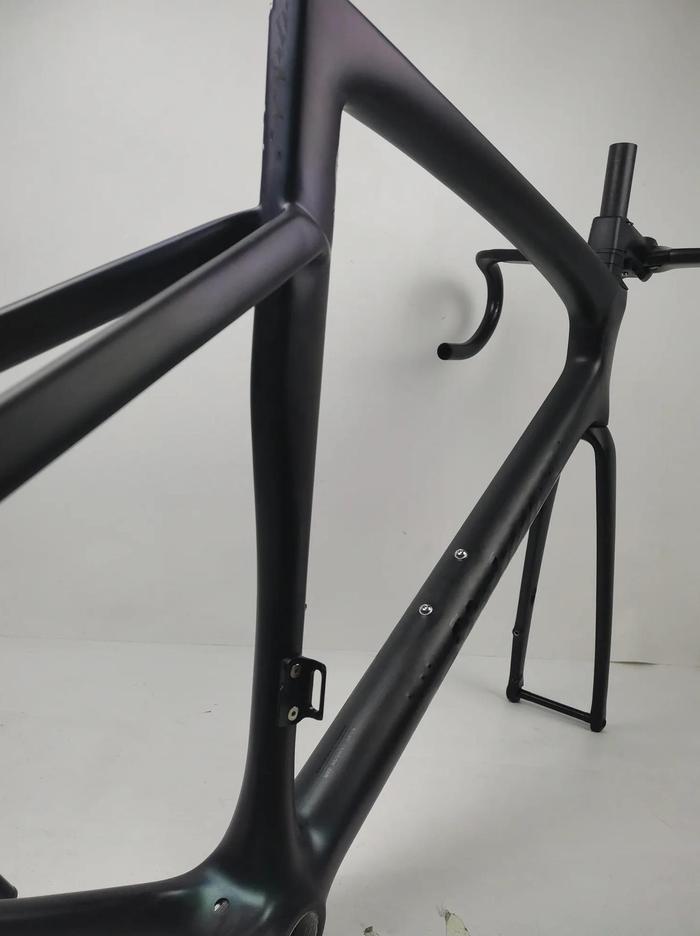 Gambar TG001 2022 road bike SL7 carbon frame Internal wiring BSA threaded co dari Top Selling Mall undefined Tokopedia