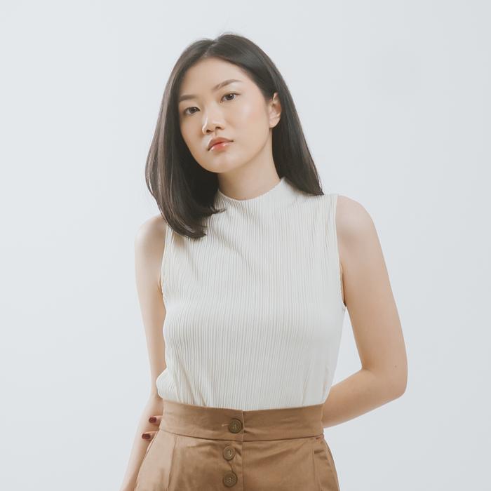 Gambar Obiru - Yubi Top / Atasan Pleats Turtle Neck - Cream, M dari Obiru undefined Tokopedia