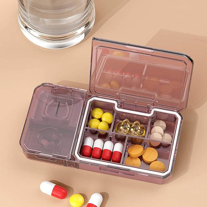 Gambar Kotak Obat Transparan Dengan Sekat Pemotong Dan Penggerus Obat Travel dari tokokadounik koleksi undefined Tokopedia