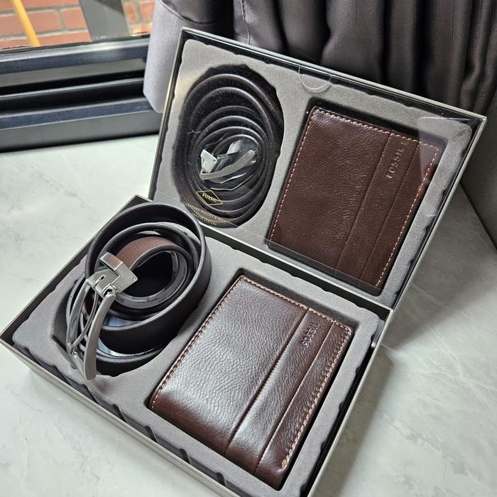 Gambar Dompet dan Ikat Pinggang Pria Branded Original Fossill Enric Set - Brown dari Hopestead Store undefined Tokopedia