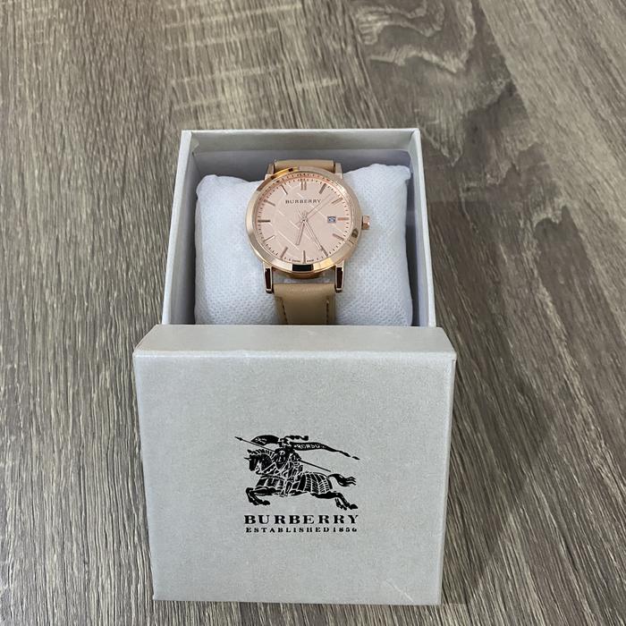 Gambar BURBERRY Merek Mewah Fashion Wanita Jam Tangan Kuarsa Jam Tangan - Coklat Nude dari ap.colection1 undefined Tokopedia