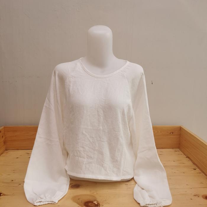 Gambar Moonbow Syimpi blouse wanita lengan panjang - Putih dari Moonbow undefined Tokopedia