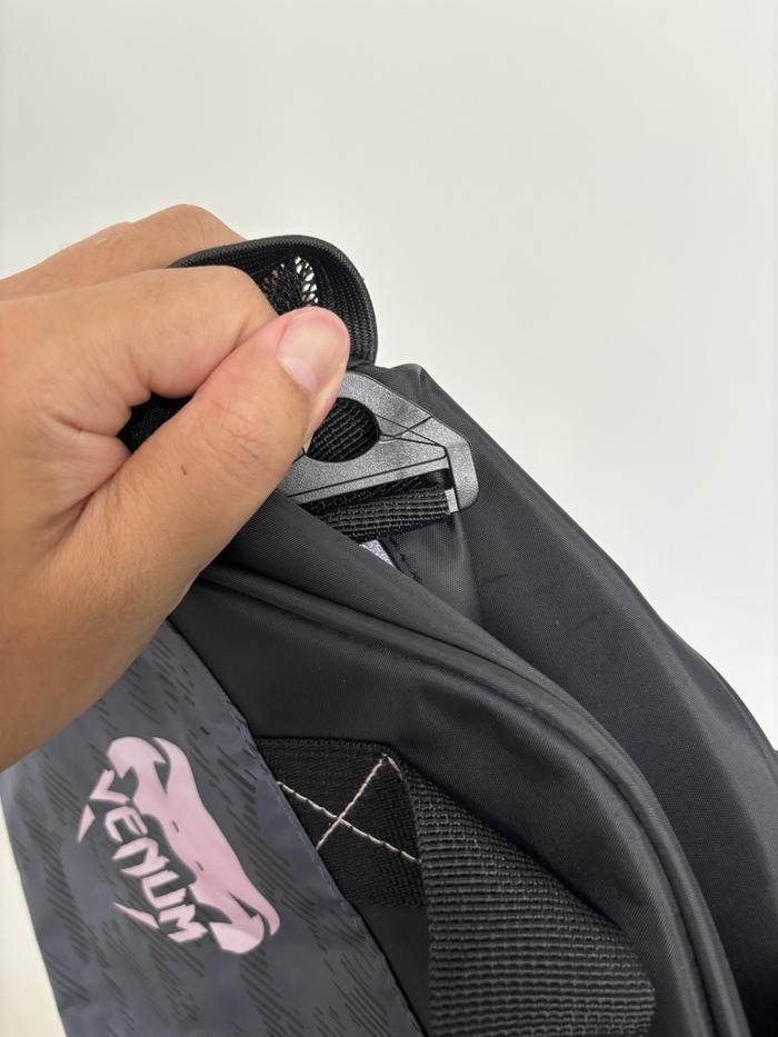 Gambar VENUM CAMOLINE SPORT BAG - DEFECT PINK GOL dari Immortal Fightshop undefined Tokopedia