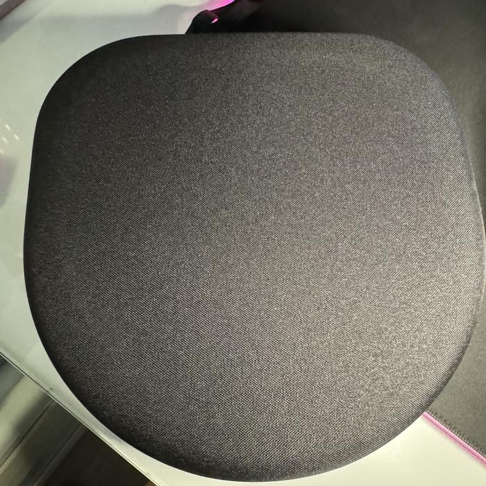Gambar Hardcase Pouch for wireless headphone dari ManekiHobby undefined Tokopedia